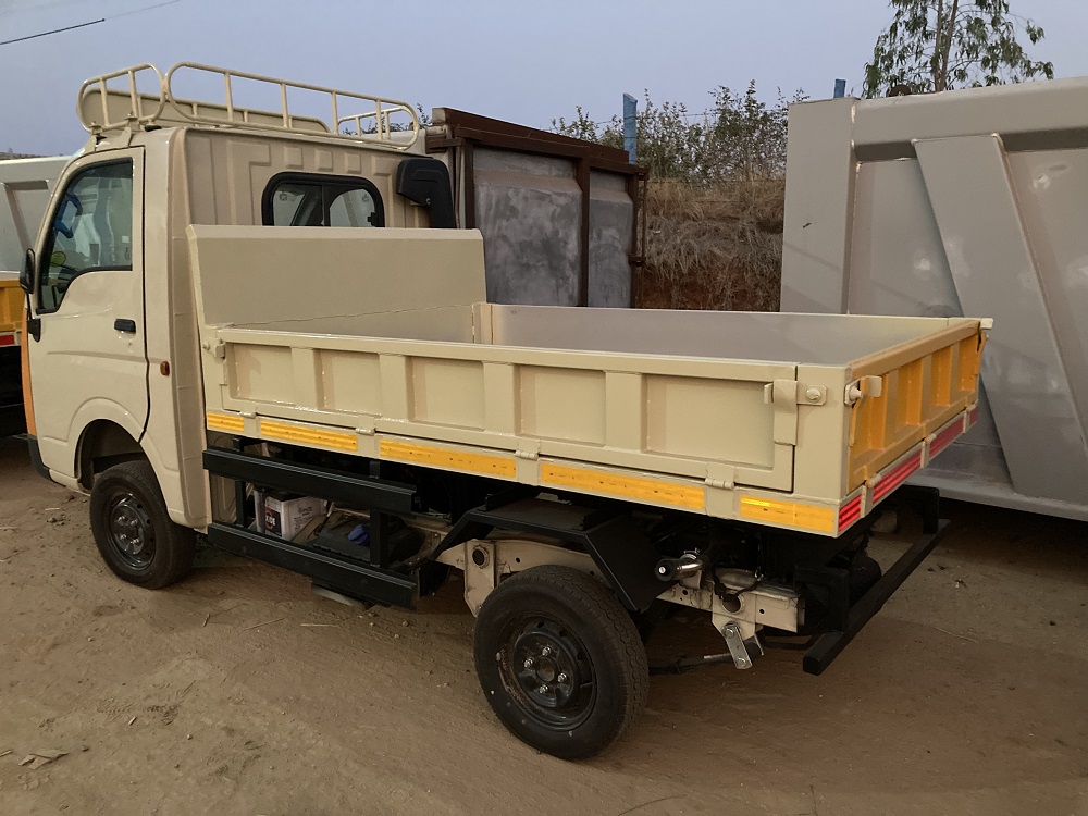 2CUM TIPPER ON TATA ACE